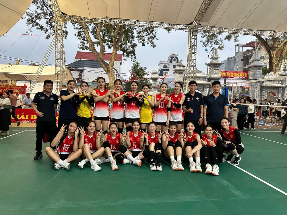 Hoa khôi bóng chuyền Việt Nam giành chức vô địch ngày đầu Xuân, sẵn sàng chinh phục mục tiêu mới - Ảnh 1.