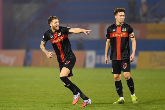 A warning for Hoàng Đức and Ninh Bình's 'galaxy'