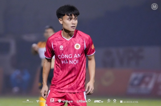 Vietnamese U23 midfielder speaks from the heart after scoring against HAGL