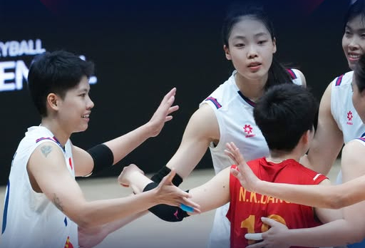 Thua Nhật Bản 0-3, ĐT bóng chuyền nữ Việt Nam vẫn ghi tên mình vào tứ kết giải vô địch châu Á - Ảnh 1. Thua Nhật Bản 0-3, ĐT bóng chuyền nữ Việt Nam vẫn ghi tên mình vào tứ kết giải vô địch châu Á - Ảnh 1.