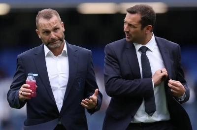 Chelsea's top brass storms into dressing room after painful defeat to Manchester United.