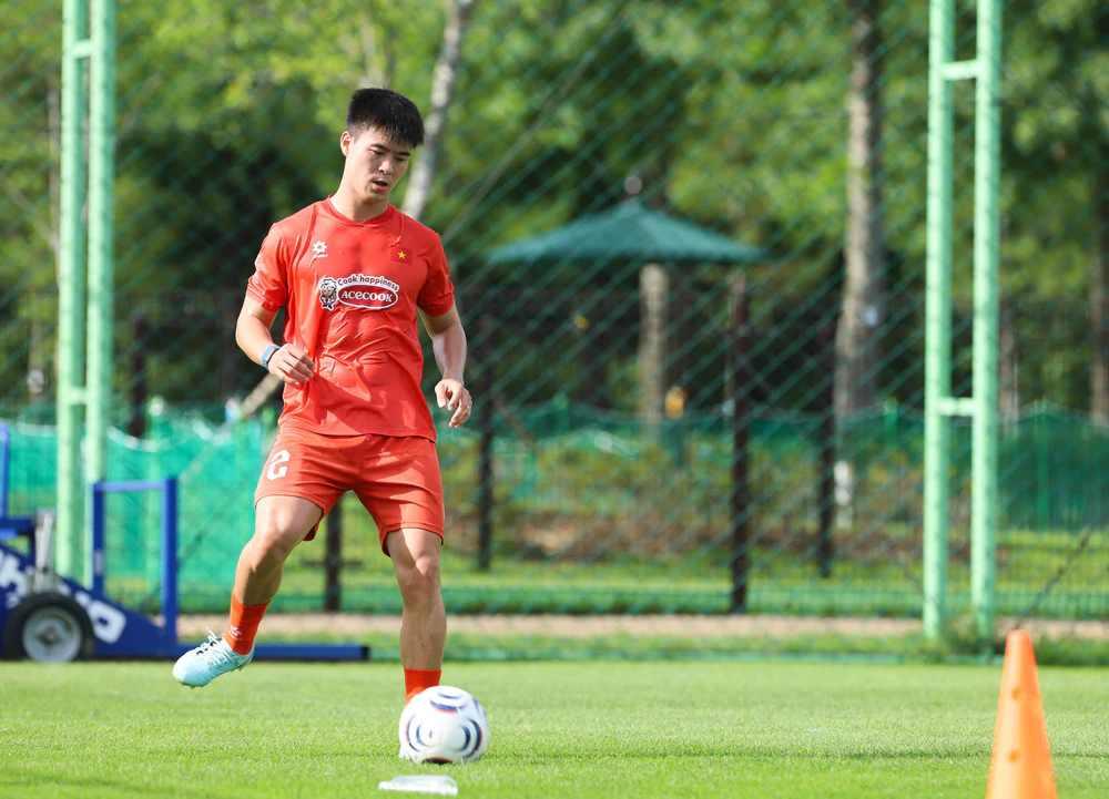 Đội tuyển Việt Nam buộc phải chia tay Duy Mạnh sát Asean Cup 2026 - Ảnh 1. Đội tuyển Việt Nam buộc phải chia tay Duy Mạnh sát Asean Cup 2026 - Ảnh 1.