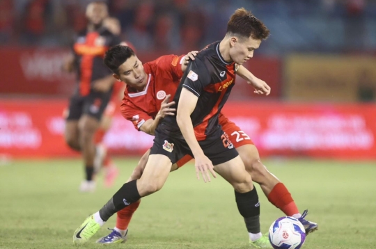 Live: Ninh Binh vs Viettel: Star-studded showdown