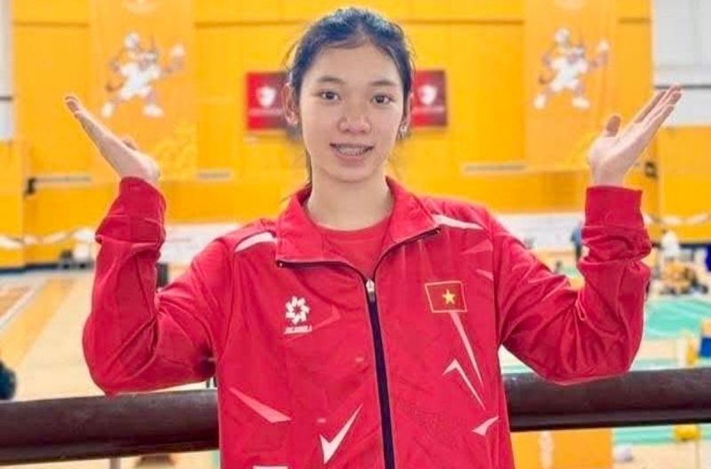 A 14-year-old prodigy has made history in Vietnamese badminton by leaping over 700 ranks.