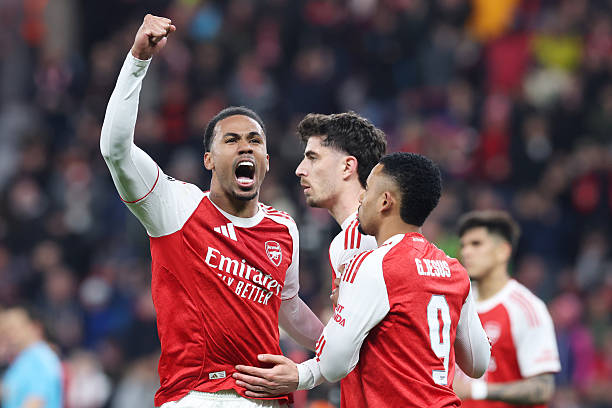 Arsenal đã phải rất vất vả mới giành được trận hòa 1-1 trên sân của Bayer Leverkusen trong trận lượt đi vòng 1/8 UEFA Champions League rạng sáng 12/3