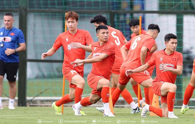 Video: Vietnam National Team Stars Looking Fresh as They Gather Before Asian Cup