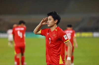 Dinh Bac officially matches Quang Hai.