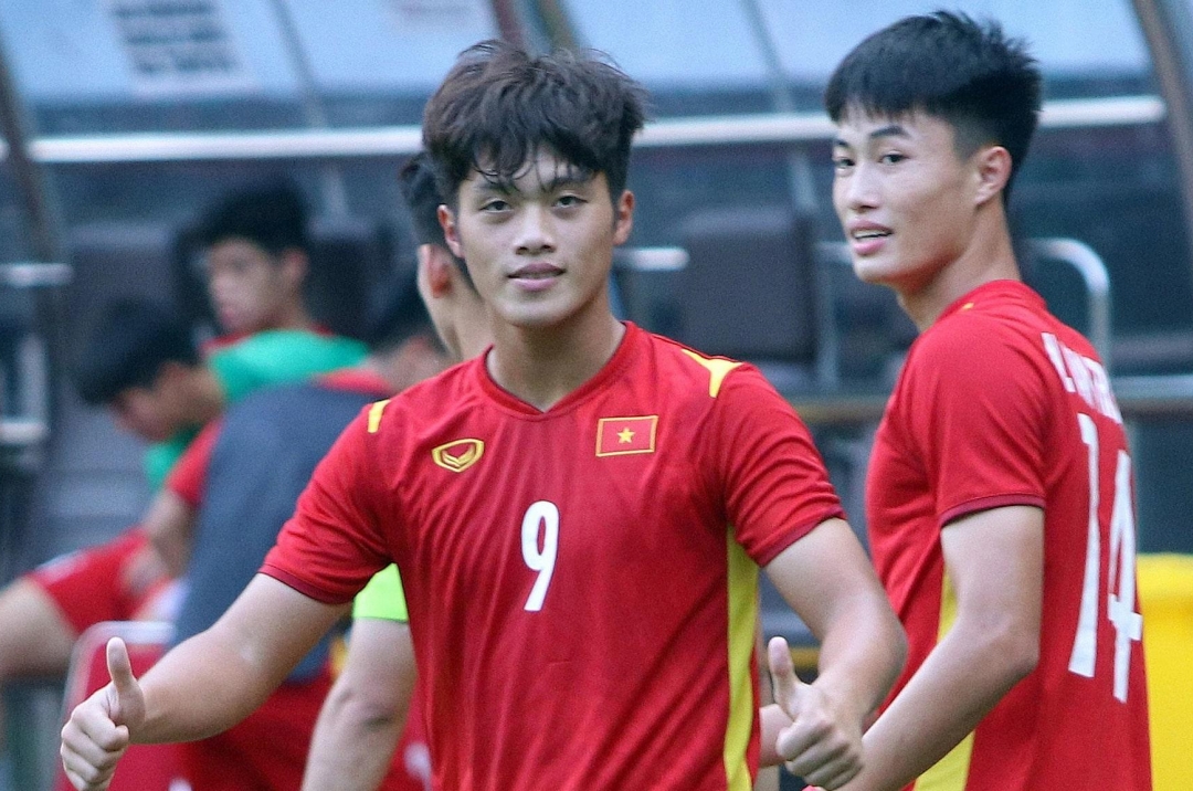 &#39;The Young King&#39; of Vietnam U23 stuns with a goal against Qatar