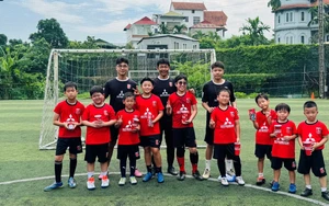 Ambassador Ito Naoki: "From the 2026 World Cup, I hope to see many young Vietnamese players competing in the J.League"