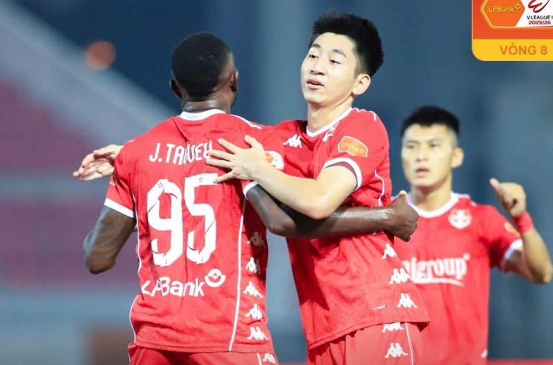 Foreign players shine as Hai Phong come from behind to beat Ha Tinh