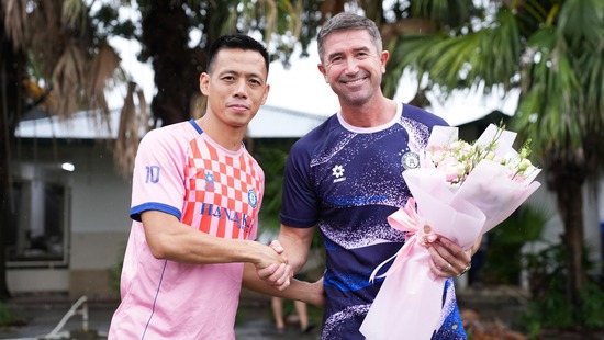 Coach Harry Kewell debuts, fans anticipate the showdown between Hoàng Hên and Hoàng Đức