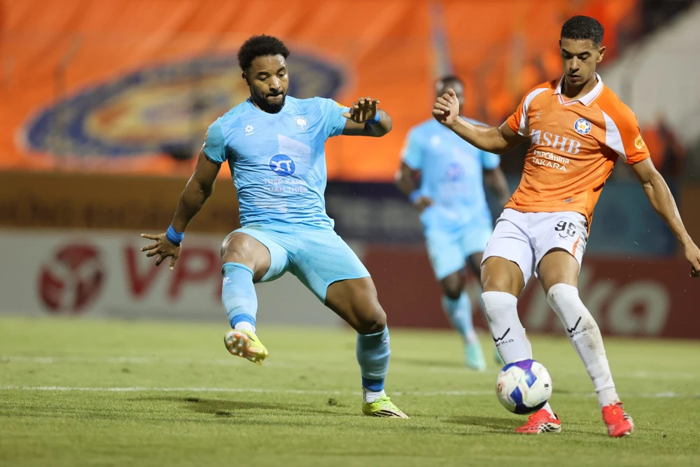 Tin nóng bóng đá Việt hôm nay 19/3: Xuân Son háo hức sát cánh cùng Hoàng Hên; Nguyên Hoàng bất ngờ với đồng đội Việt kiều - Ảnh 1.