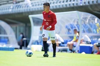 Rumors circulate about a Japanese midfielder of South American descent potentially joining the V-League