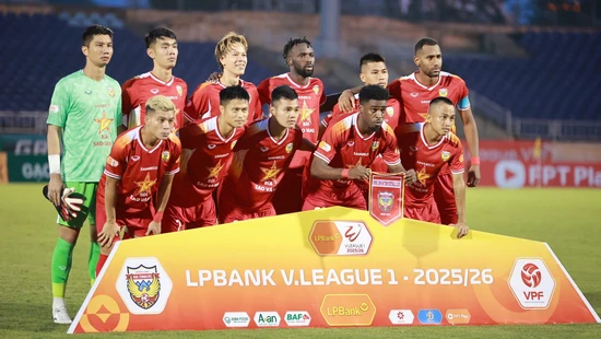 Coach of Hà Tĩnh highly praises Vietnamese-French midfielder Viktor Lê