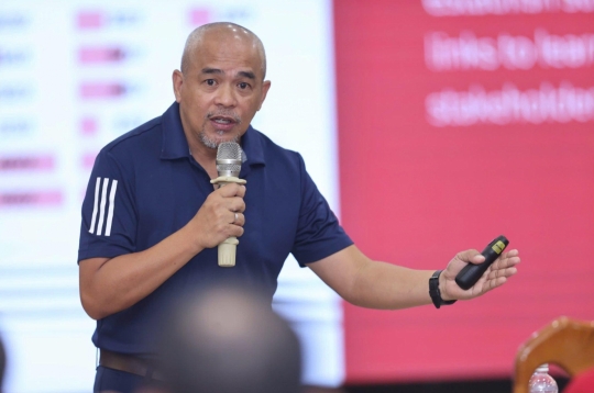 FIFA outlines a new direction for Vietnamese football.