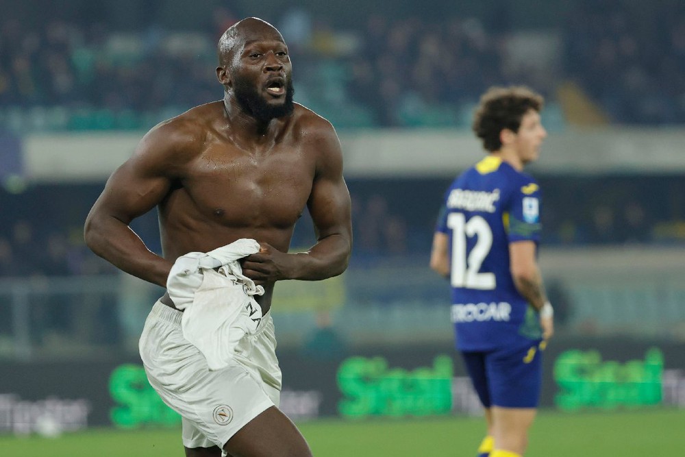 Romelu Lukaku ghi bàn sau 281 ngày: “Big Rom” đã trở lại, giải cứu Napoli - Ảnh 1.