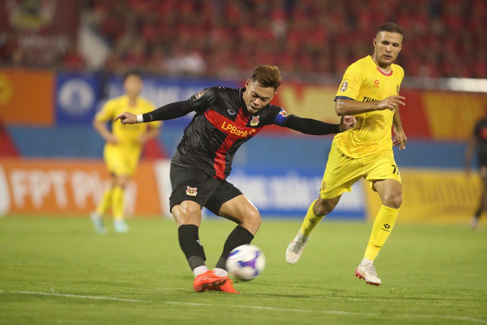 TRỰC TIẾP bóng đá Ninh Bình vs CA TPHCM 18h00 ngày 25/10, vòng 5 V-League - Ảnh 3. TRỰC TIẾP bóng đá Ninh Bình vs CA TPHCM 18h00 ngày 25/10, vòng 5 V-League - Ảnh 3.