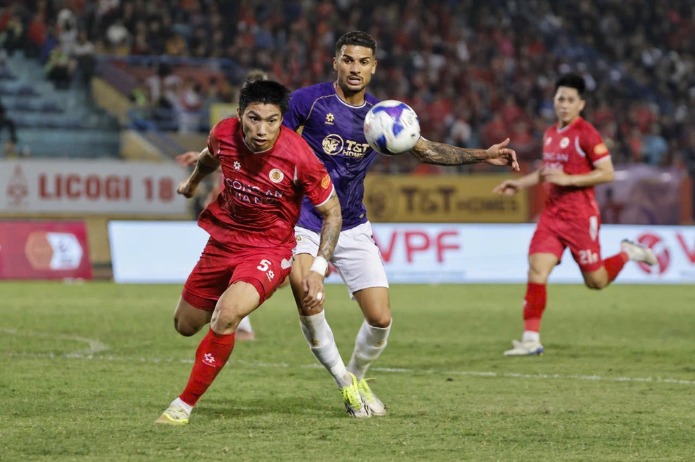 Tin nóng bóng đá Việt hôm nay 10/3: Báo Malaysia nhắc đến Văn Hậu và Xuân Son; Đội tuyển nữ Việt Nam cần hạn chế bàn thua trước Nhật Bản - Ảnh 1.