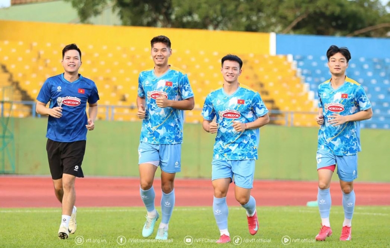 3 Vietnamese national team players must train separately on the first day of gathering
