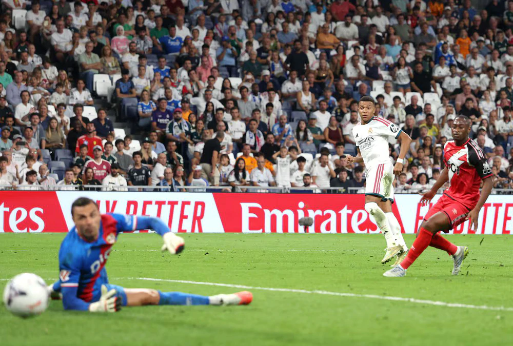Vòng 6 La Liga, Elche – Real Madrid (02h30, ngày 16/9, sân Valero): Trượt chân là ngã trước Barcelona! - Ảnh 1. Vòng 6 La Liga, Elche – Real Madrid (02h30, ngày 16/9, sân Valero): Trượt chân là ngã trước Barcelona! - Ảnh 1.