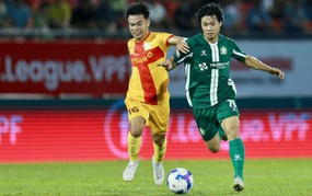 Cong Phuong on the historic moment with Dong Nai FC
