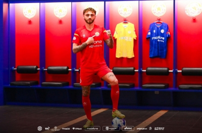 The team of Hiểu Minh and Thanh Nhàn continues to add foreign players