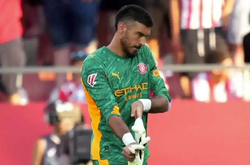 隊友拒絕出賽,守門員發燒38度仍被迫上場