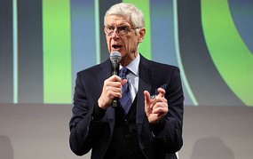 Wenger: 'Arsenal will still win the Premier League'