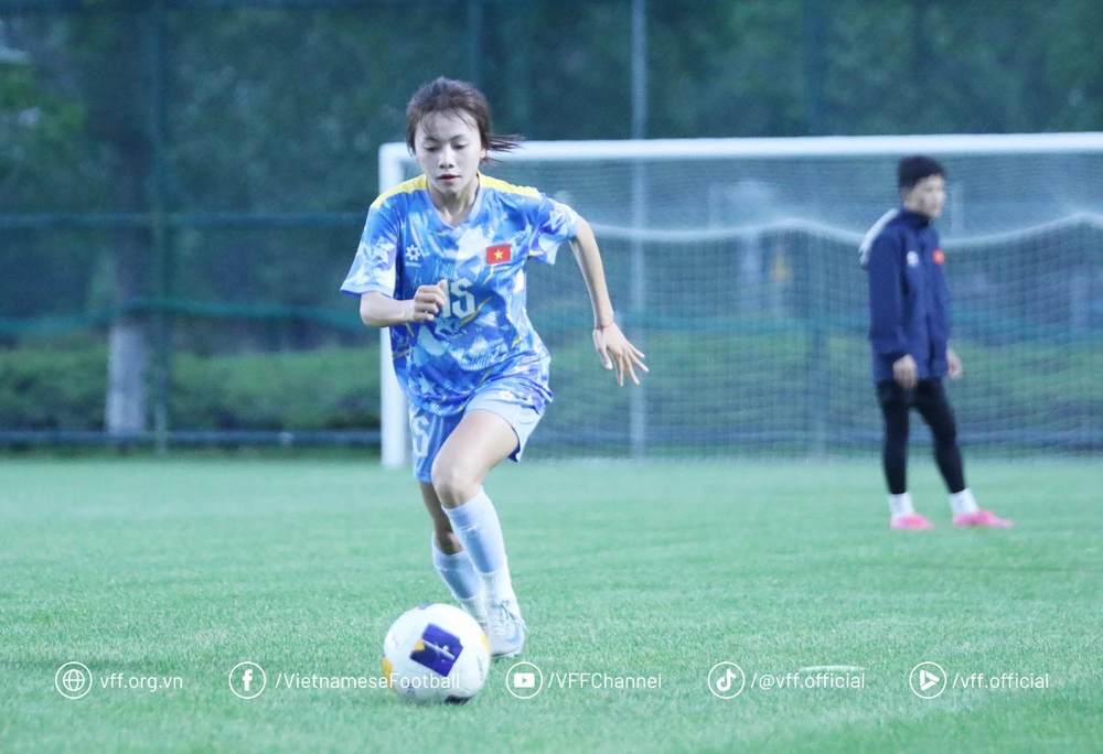 Tin nóng bóng đá Việt hôm nay 4/5: U17 Việt Nam quyết tâm trước trận gặp Trung Quốc - Ảnh 1.