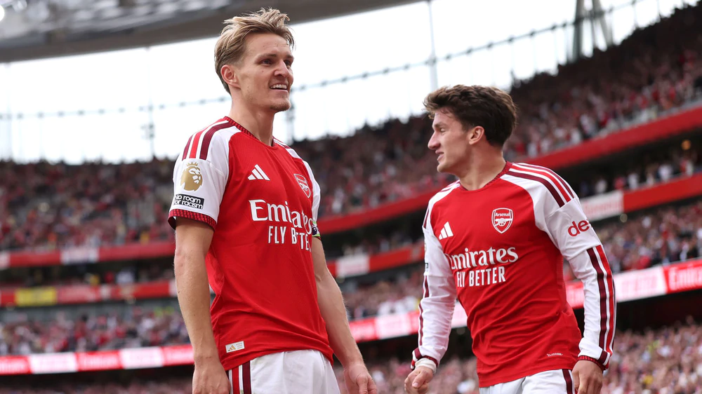 Arsenal ngược dòng đánh bại Chelsea 2-1: Phiên bản Arsenal đáng gờm là đây - Ảnh 1. Arsenal ngược dòng đánh bại Chelsea 2-1: Phiên bản Arsenal đáng gờm là đây - Ảnh 1.