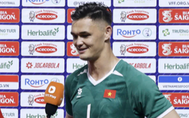 Coach Kim Sang Sik selects Le Giang to refresh Vietnam's national team goal.