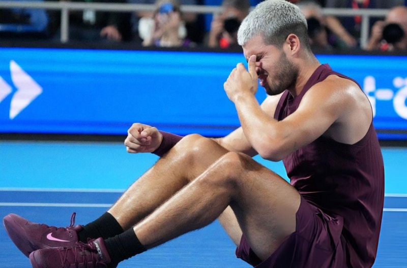 Carlos Alcaraz faces the risk of withdrawing from the 2025 Japan Open.