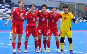 Hot Vietnamese football news today, February 27: Vietnam faces Thailand in the Southeast Asian semifinals; Ha Tinh misses their top central defender in the match against SLNA.