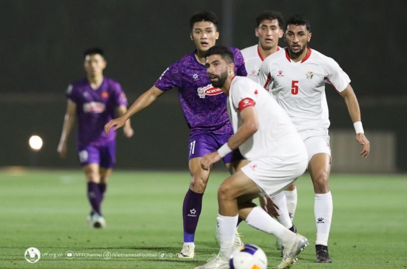 West Asia&#39;s representative is putting pressure on U23 Vietnam