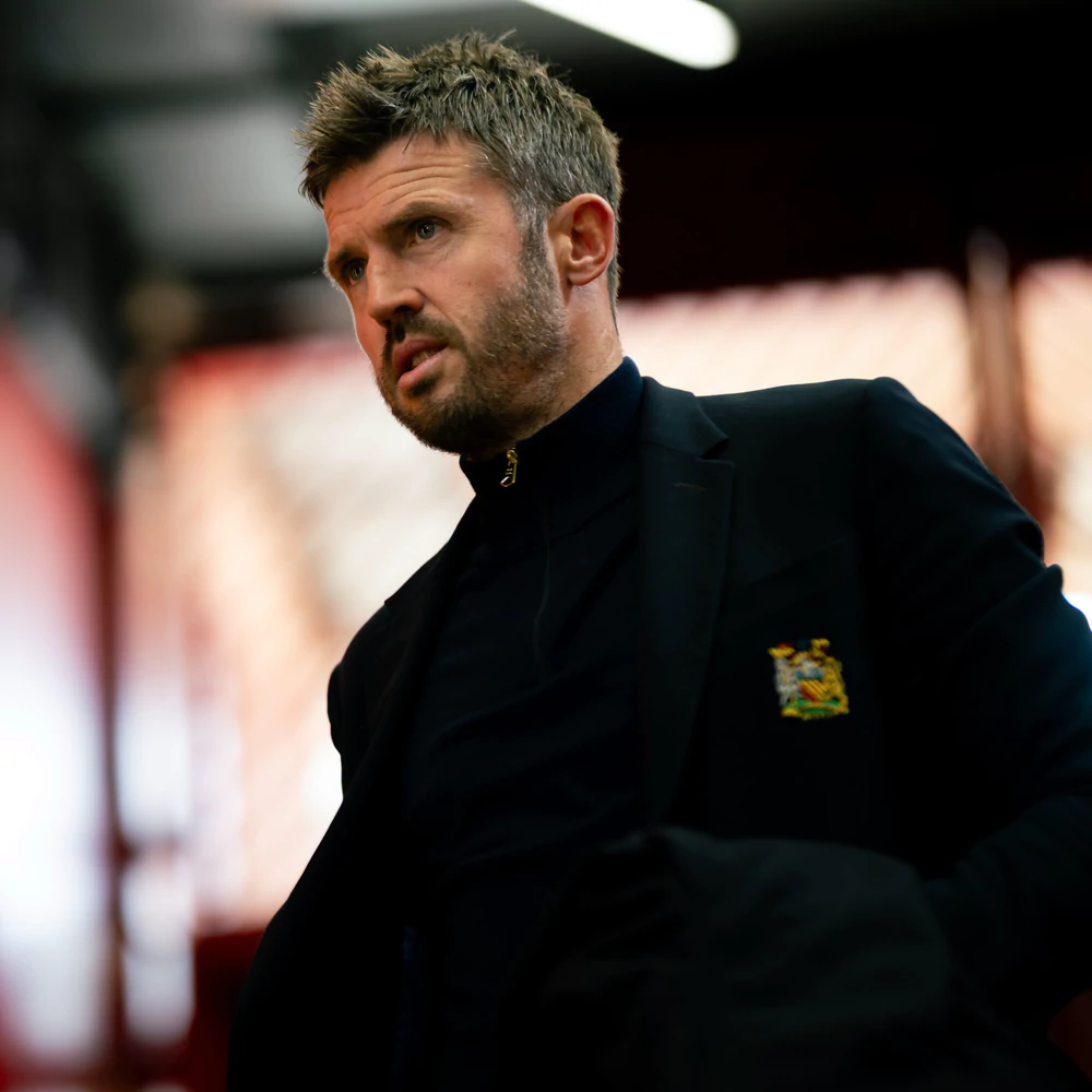 Nhà cái dừng cược khả năng sa thải Michael Carrick, Man Utd cân nhắc Eddie Howe và Julian Nagelsmann - Ảnh 1.