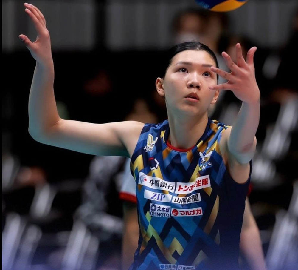 Tin nóng thể thao tối 8/3: Phụ công số 1 của bóng chuyền Việt Nam ghi điểm nhiều nhất ở CLB Nhật Bản - Ảnh 1.