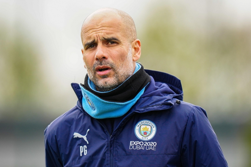 Pep Guardiola tin rằng cuộc đua vô địch mới chỉ bắt đầu (Ảnh: Bitter and Blue).