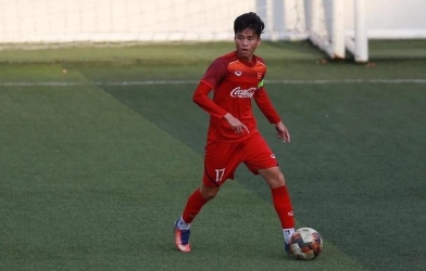 Once ranked among the world's top 40, what is the current status of Vietnam's football prodigy?