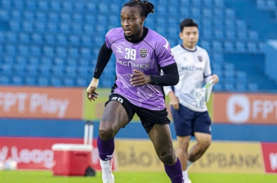 Naturalized midfielder unexpectedly removed by former V.League champion
