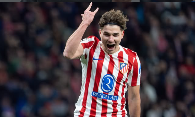 Julian Alvarez nhận sai, cam kết gắn bó với Atletico sau cuộc nói chuyện với HLV Simeone - Ảnh 1.