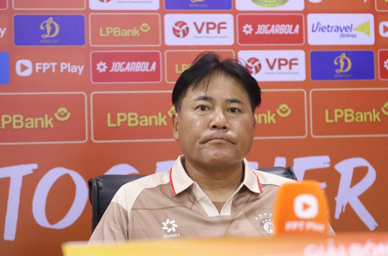 Hanoi FC coach comments on the possibility of being &#39;dismissed&#39; after the loss to CAHN