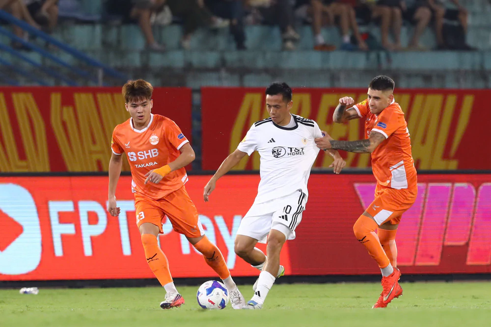 Hà Nội FC, Đồng Nai, Hoàng Anh Gia Lai cùng rơi vào vùng xoáy áp lực - Ảnh 1. Hà Nội FC, Đồng Nai, Hoàng Anh Gia Lai cùng rơi vào vùng xoáy áp lực - Ảnh 1.
