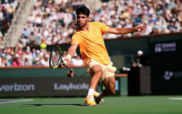 Alcaraz suffers shocking loss to world No. 36 player in Miami Open third round