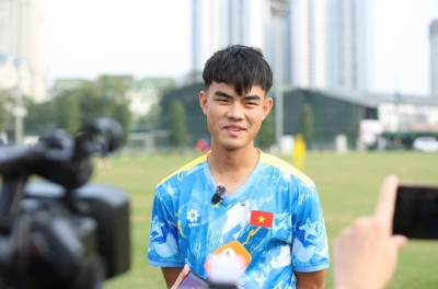 Vietnamese U19 Defender: 'The pressure is immense, but I believe I can handle it'