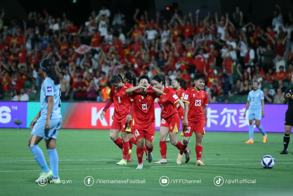 Bảng C VCK bóng đá nữ châu Á 2026, Việt Nam 2-1 Ấn Độ: “Người hùng” bé nhỏ lập công - Ảnh 1.