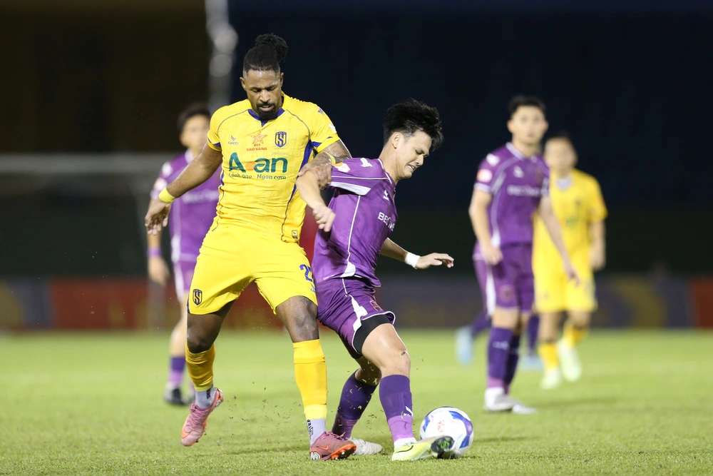 Sóng gió bủa vây vựu vương 4 lần vô địch V-League  - Ảnh 3.