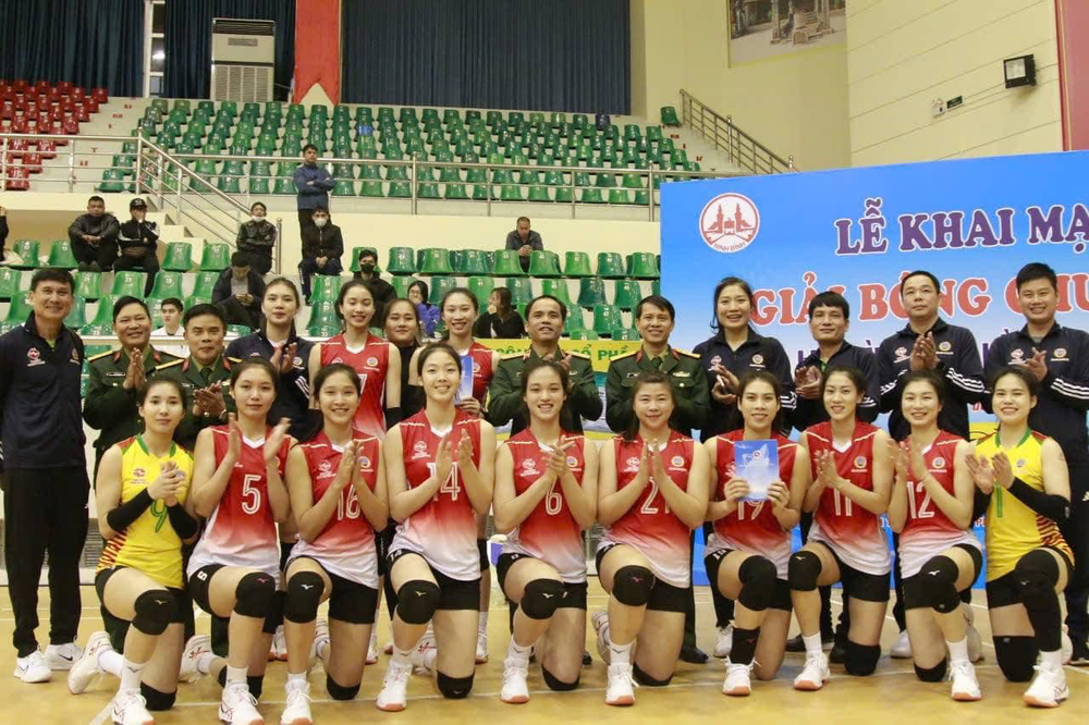 Đội bóng chuyền nữ giàu truyền thống nhất Việt Nam là CLB Binh Chủng Thông Tin Binh Đoàn 19 đặt mục tiêu nằm trong top 3 giải VĐQG 2026. Lịch thi đấu bóng chuyền cúp Hoa Lư 2026 mới nhất - Ảnh 3.
