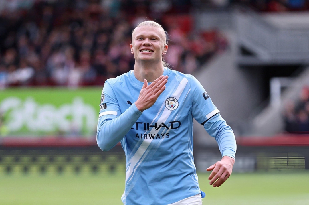 Haaland scores as Man City closes in on Premier League leaders