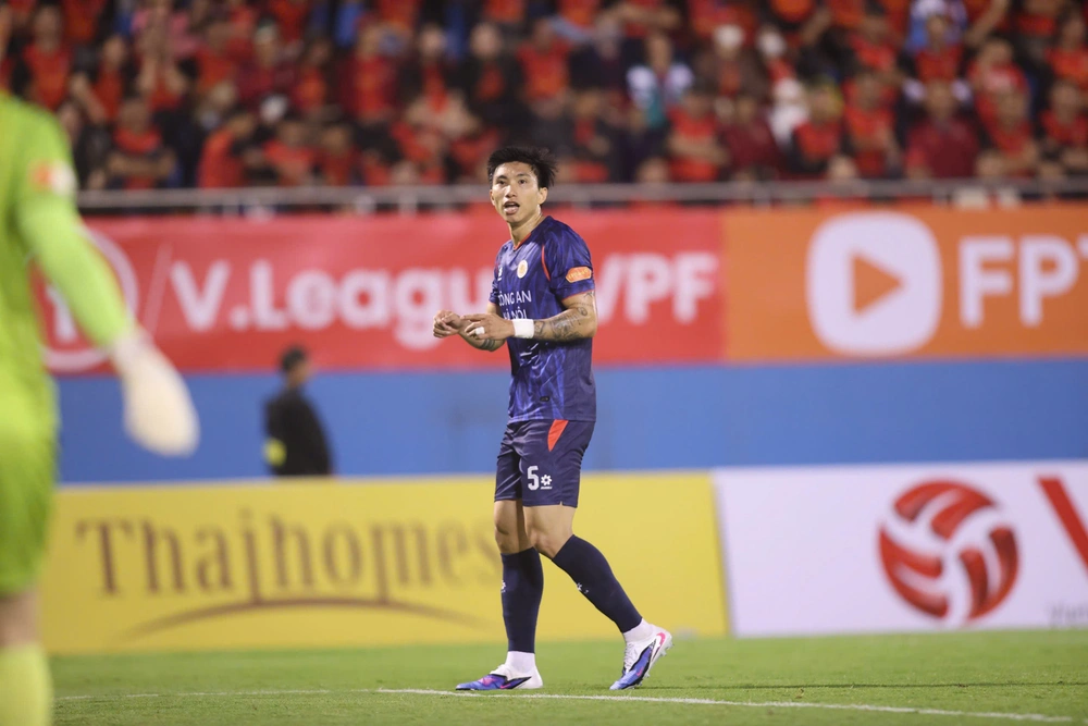 Đội tuyển Việt Nam đang lệch cán cân - Ảnh 2.