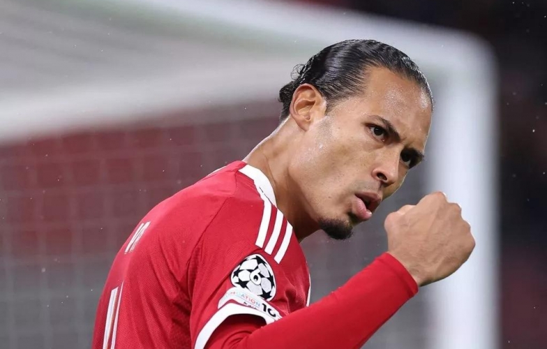 Van Dijk responds to MU legend: 'Don't cross the line'